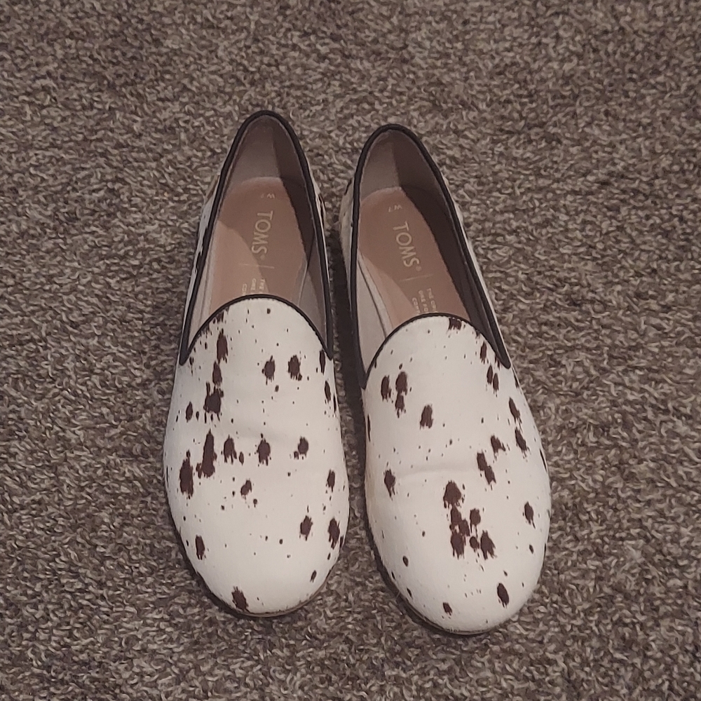 TOMS Slip Ons